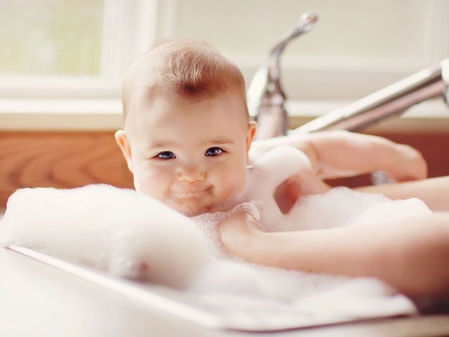 Sữa tắm gội dịu nhẹ dành cho bé Eucerin Baby Wash & Shampoo 400ml được ưu chuộng hàng đầu tại Đức-hibeauty